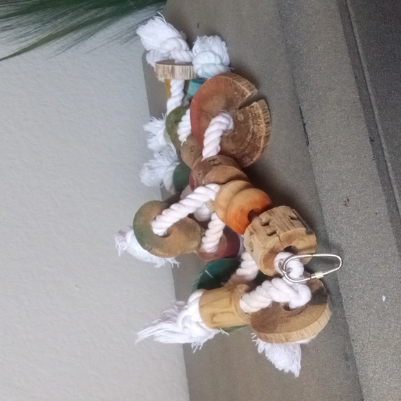 New! HAND CRAFTED Large Hookbill Parrot African Gray Cockatoo Macaw Hanging Toy - Picture 2 of 7